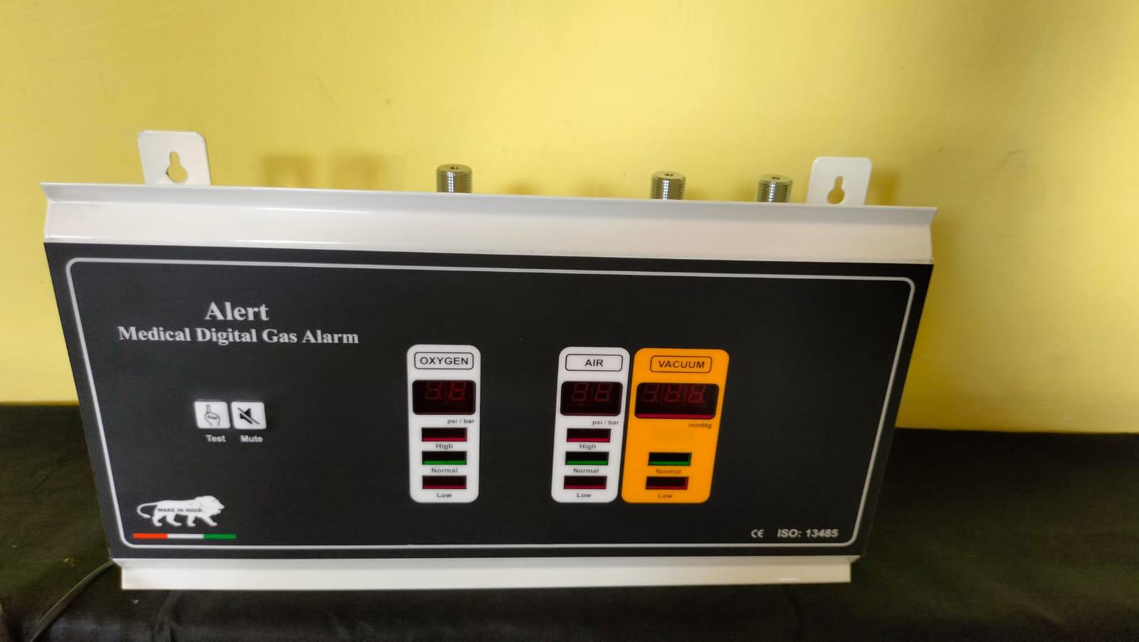 Digital Gas Alert Alarm For 3 Gases - Dimension (L*w*h): 300x200 Millimeter (Mm)