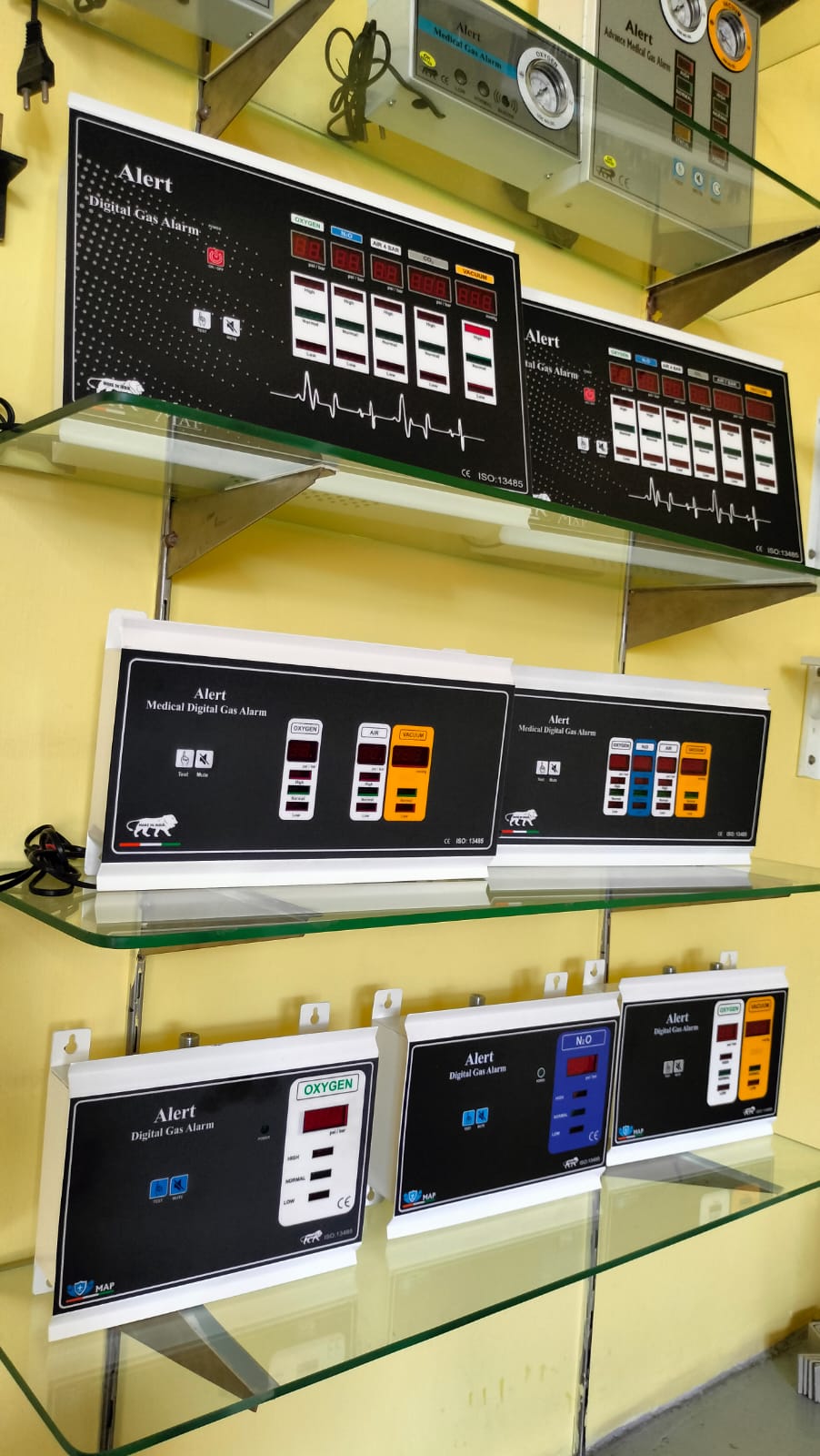 Digital Gas Alert Alarm For 3 Gases - Dimension (L*w*h): 300x200 Millimeter (Mm)