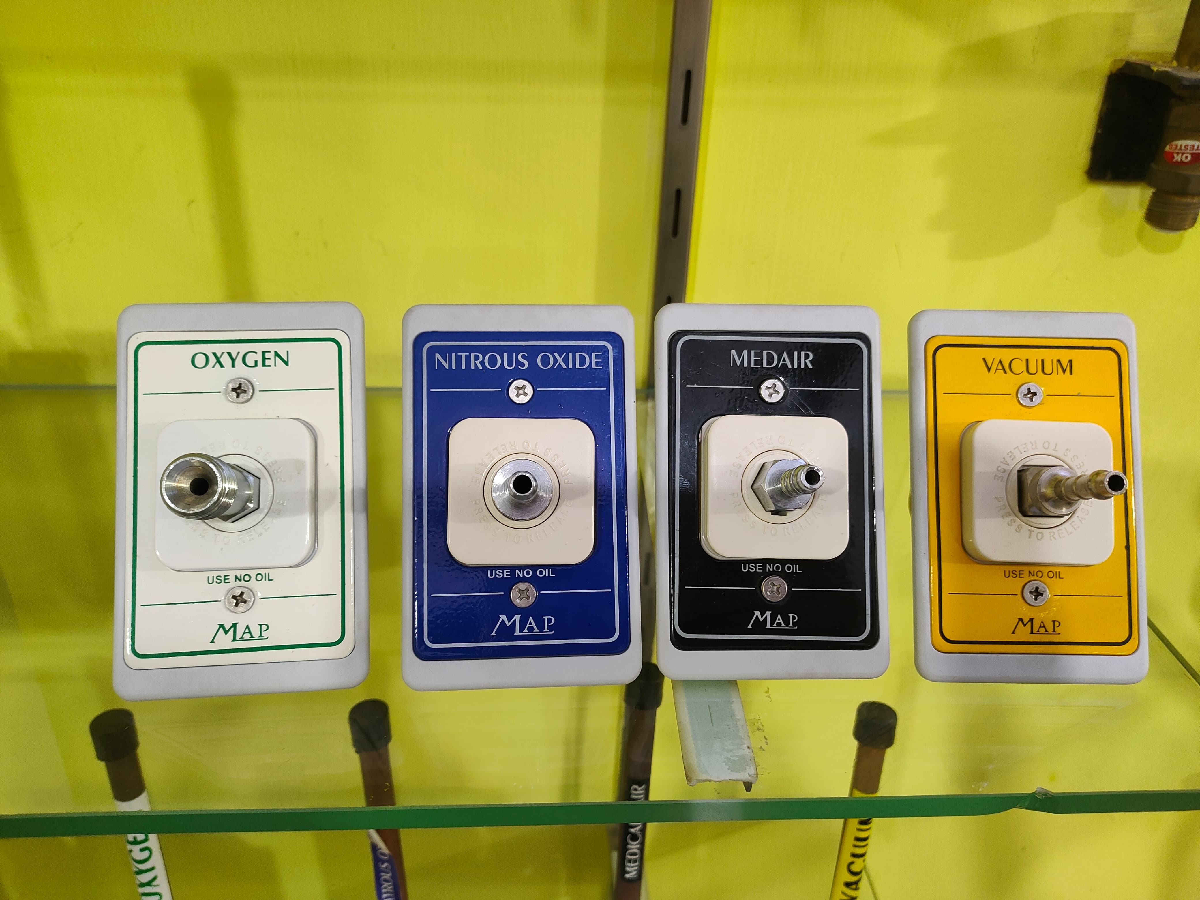 Amico Pb Type Gas Outlet Point - Dimension (L*w*h): 80x115 Millimeter (Mm)