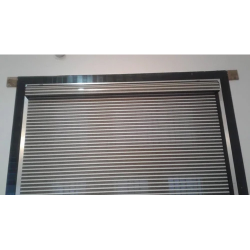 Roller Blind With Palmat