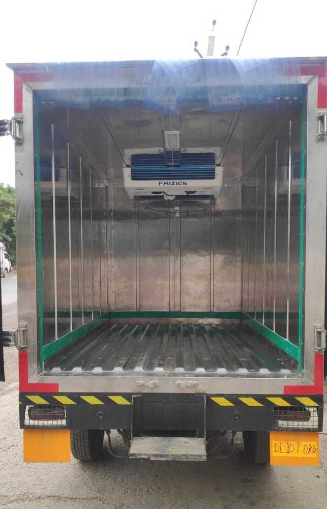 Refrigerated Container - Color: White