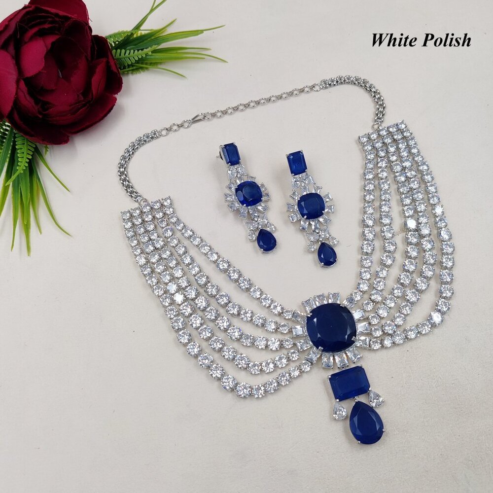 Heavy Ad Necklace Set Featuring Shiny Glass Stones