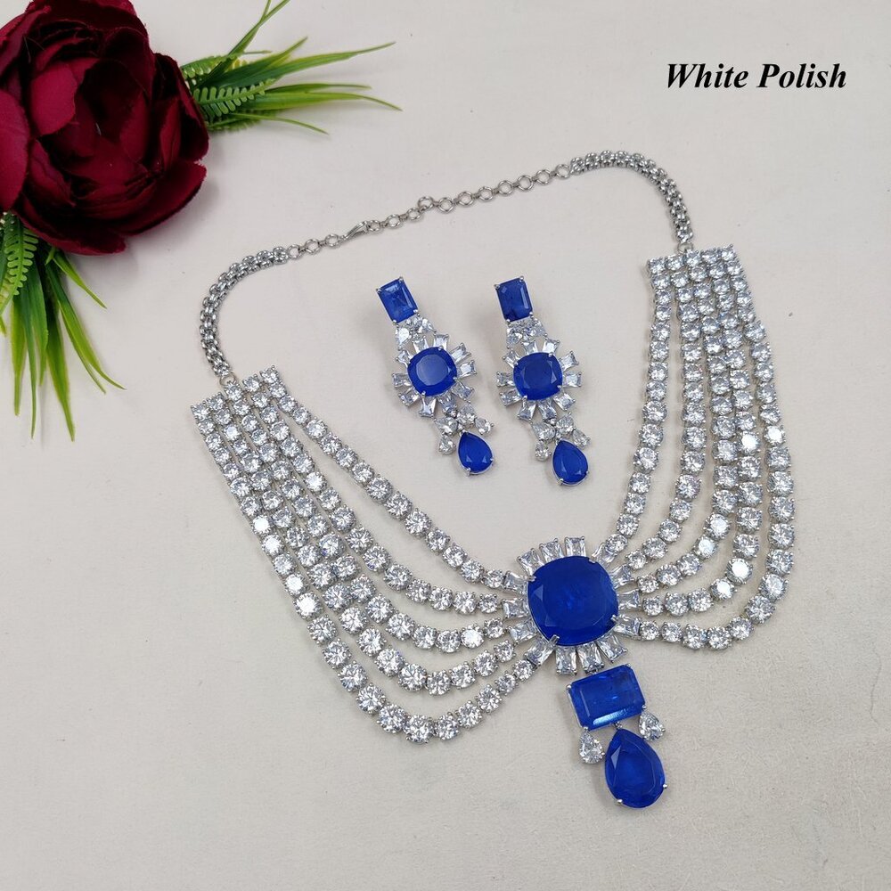 Heavy Ad Necklace Set Featuring Shiny Glass Stones