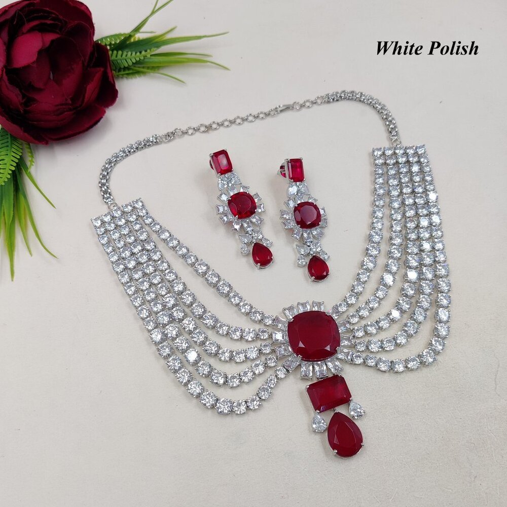 Heavy Ad Necklace Set Featuring Shiny Glass Stones
