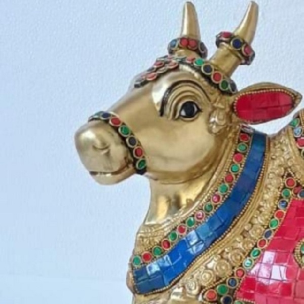 Brass Made Nandi Sitting Statue Unique Religious Metal Craft And Gift Item Stone Finish Nandi Statue - Color: Multi Color
