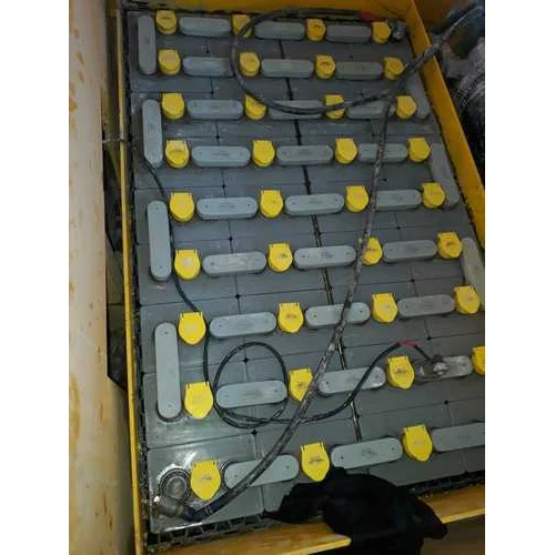 फोर्कलिफ्ट ट्रैक्शन बैटरी