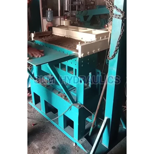 SKM-SE-LE-OP-FA Fly Block Making Machine