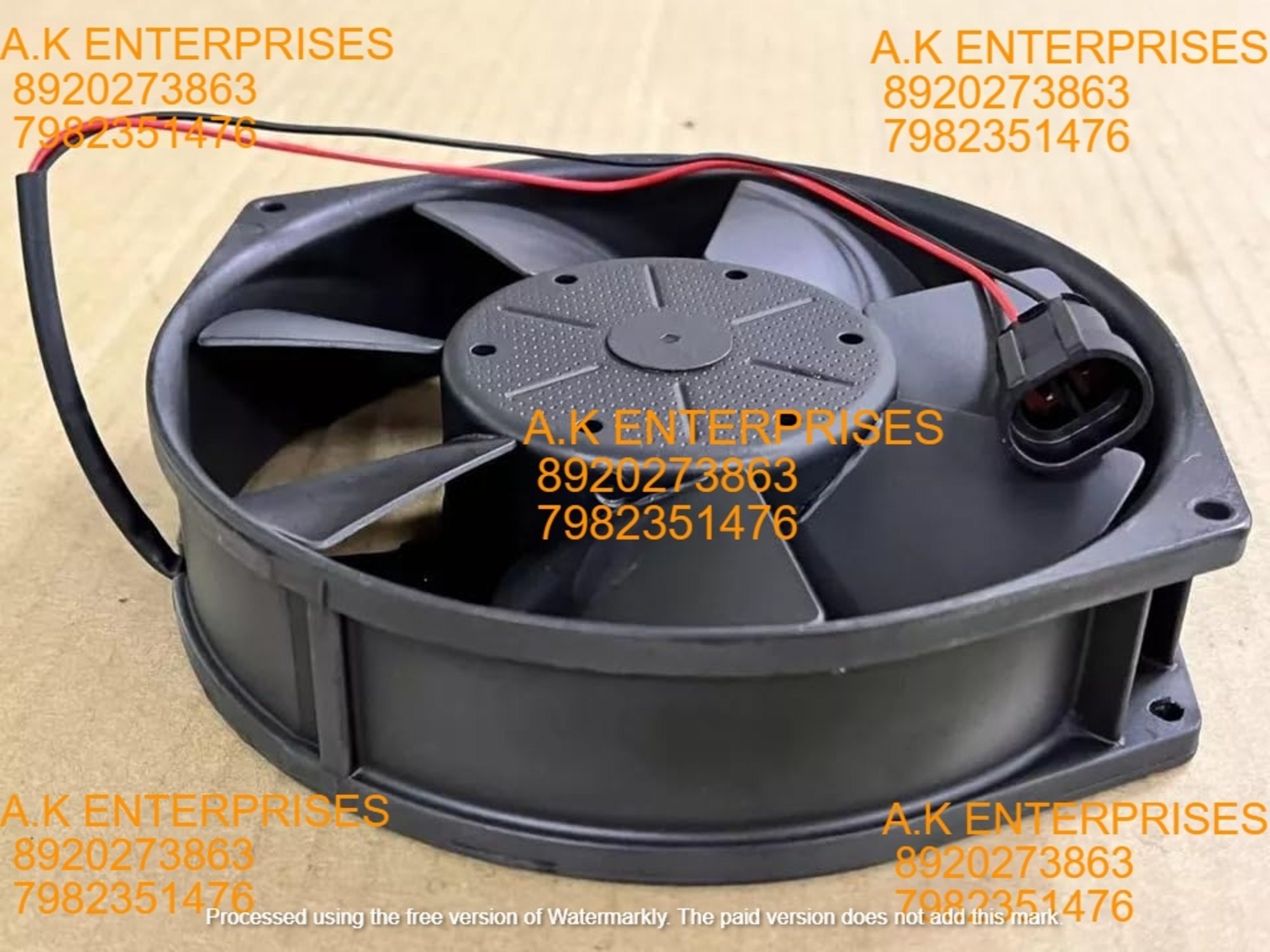 EBMPAPST 7114 NHU Axial Fan 24V-790mA 19W DC Brushless Air Cooling Fan 3350 RPM 150 * 150 * 38mm 2-Wire (Metal)