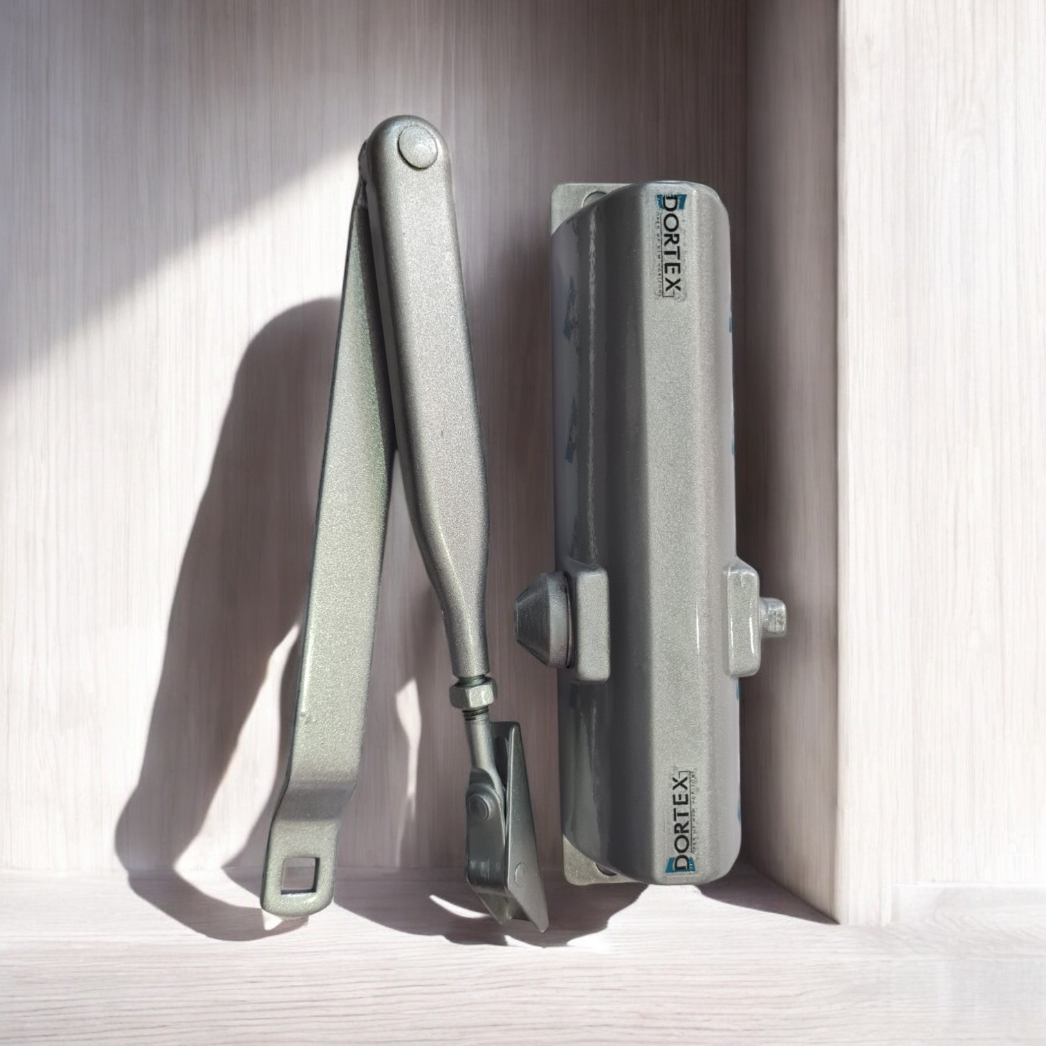 Aluminum Hydraulic Door Closer - Color: Silver