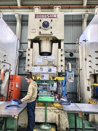 1541 DONGSHIN C FRAME SINGLE CRANK POWER PRESS