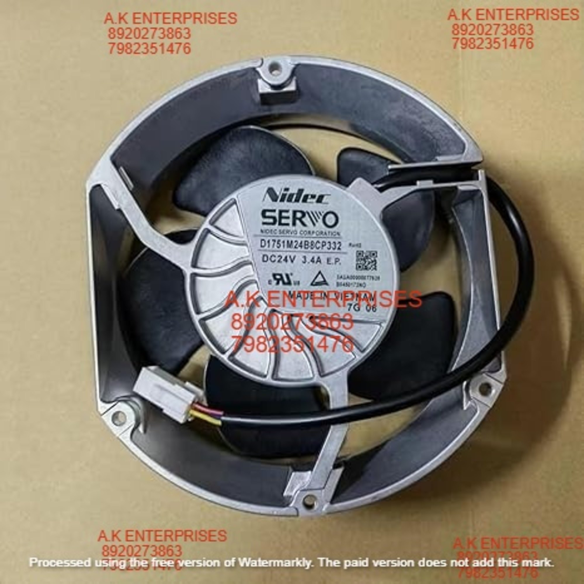 Nidec D1751M24B8CP332 Axial Fan 24V-3.4A DC Brushless Air Cooling Fan 3000 RPM 172 * 150 * 51mm 3-Wire
