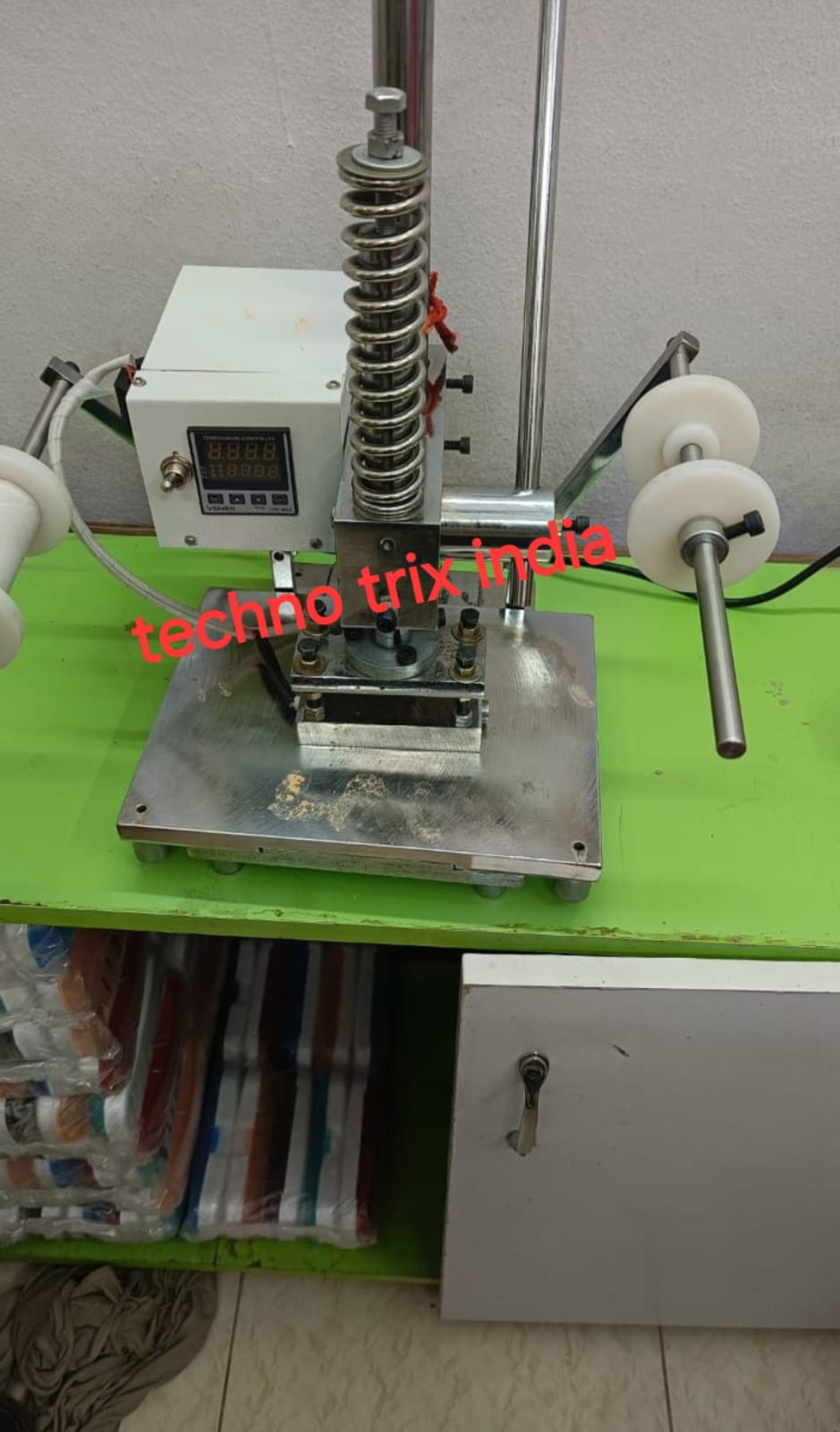 Optical Box Hot Foil Stamping Machine - Color: Nickle Coatd