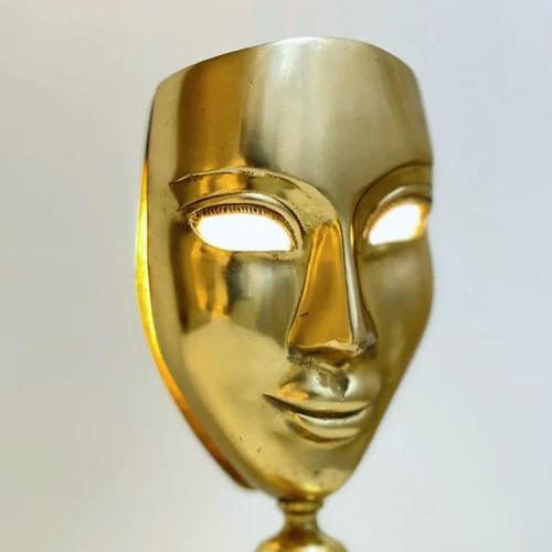 Antique Brass Finish Metal Design Peace The Face Table Lamp