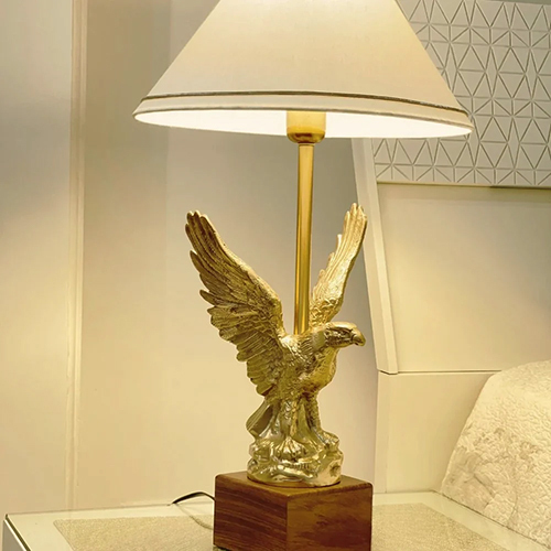 Antique Brass Finish Metal Design Eagle Table Lamp - Color: White