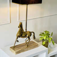 Antique Brass Finish Metal Design Horse Table Lamp with Wooden Base