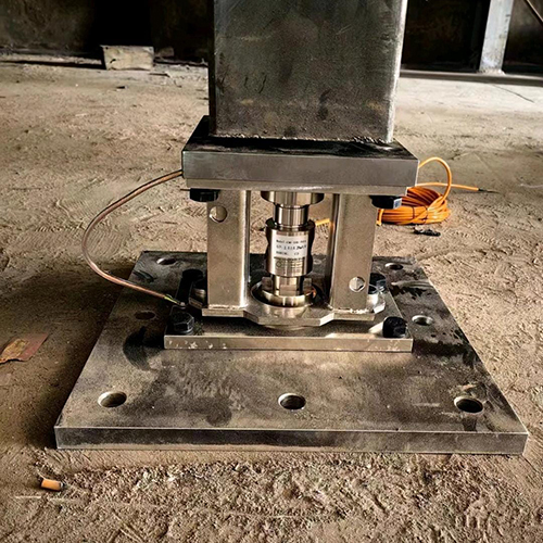 Tank Weighing - Accuracy: +/-0.1 %