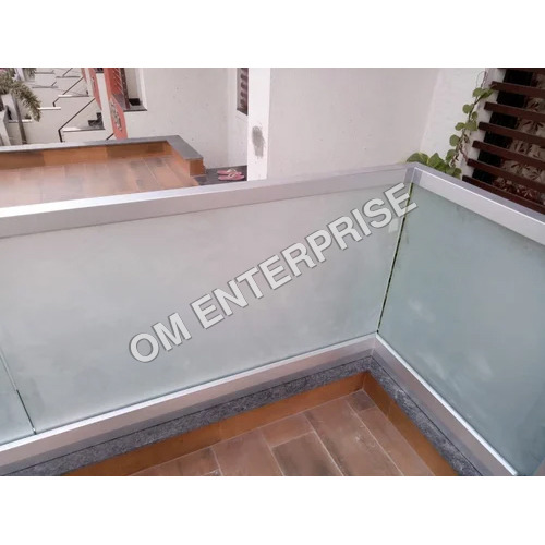 12 MM Aluminium Glass Railing