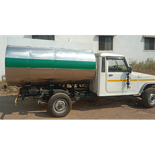 2000 Litres Diesel Mobile Storage Tanker - Color: Silver