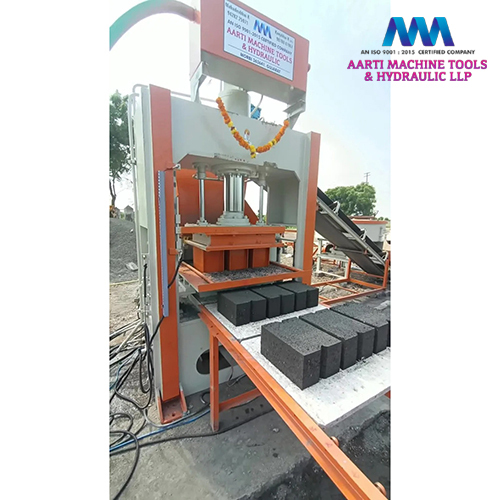 Industrial Solid Concrete Block Making Machine - Voltage: 220-440 Volt (V)