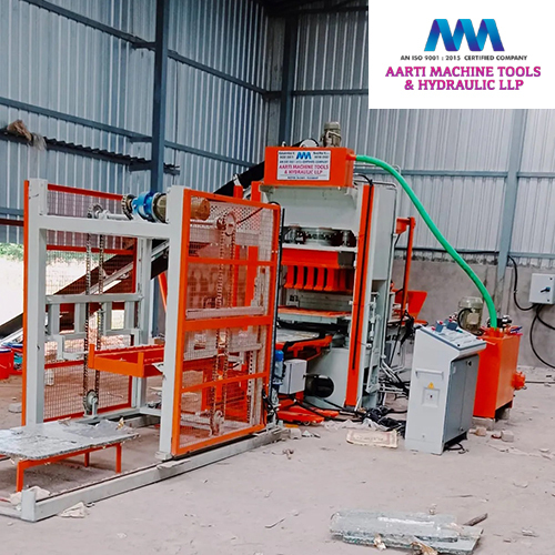 10 pcs Industrial Brick Making Machine With Stacker System