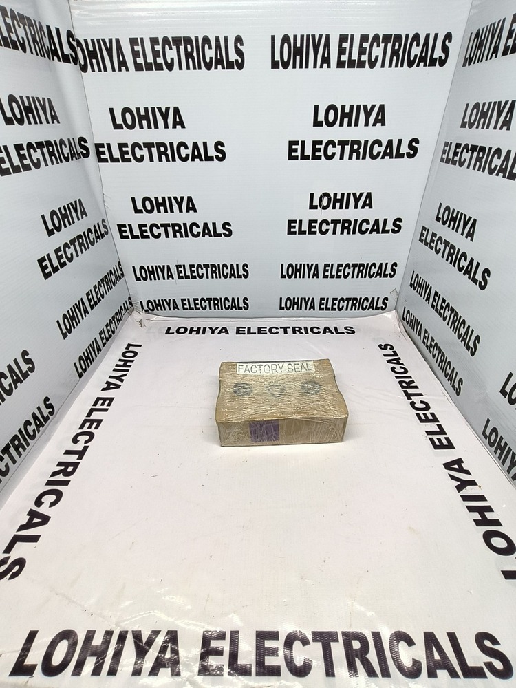 ALLEN BRADLY 5069-IF8 ANALOG INPUT MODULE