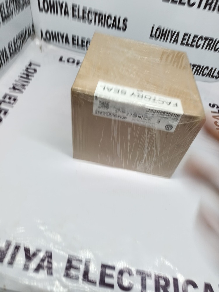 ALLEN BRADLY 5069-L306ERS2 SAFETY CONTROLLER