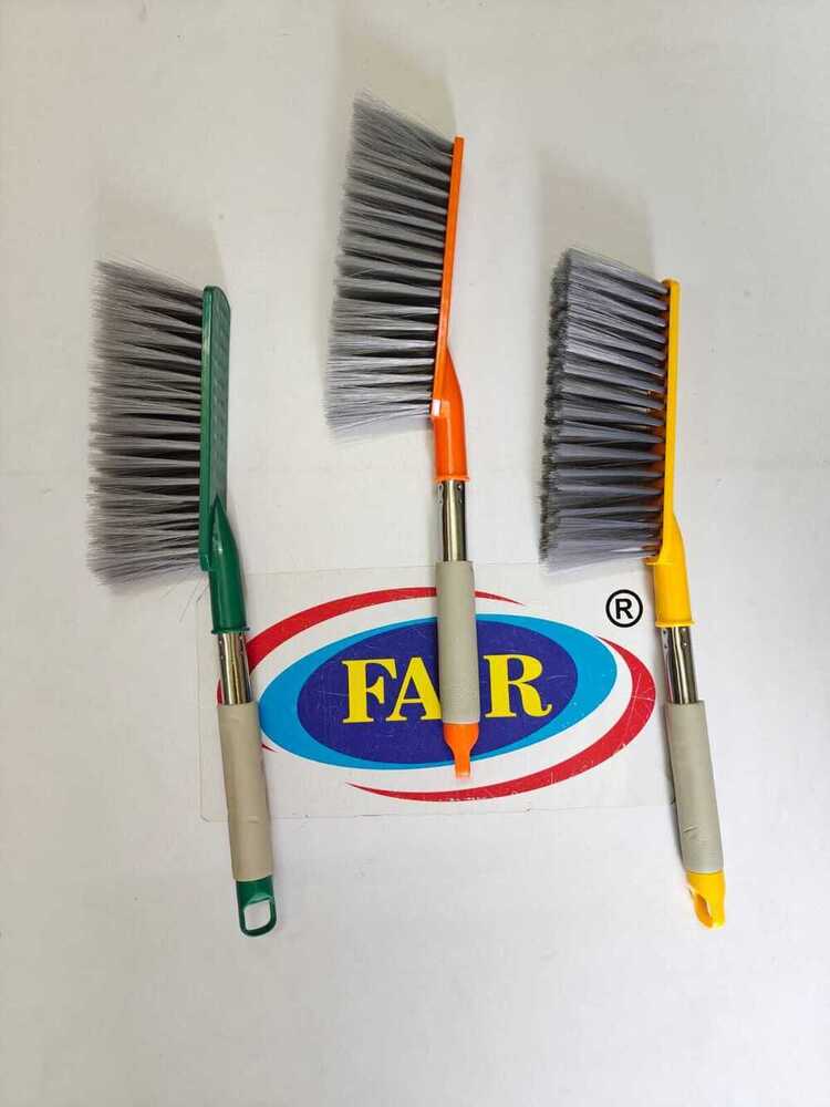 Small Steel Carept Brush - Color: Multicolour