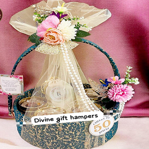 Fancy Basket Hampers - Color: Different Available