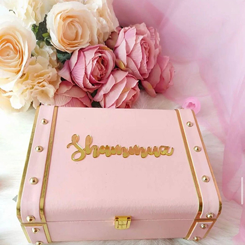 Trunk Gift Hamper - Color: Different Available