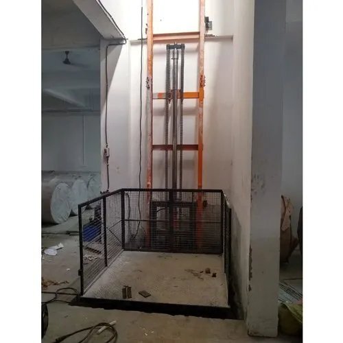 Double Mast Goods Lift