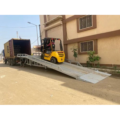 Movable Dock Ramp manufacturer