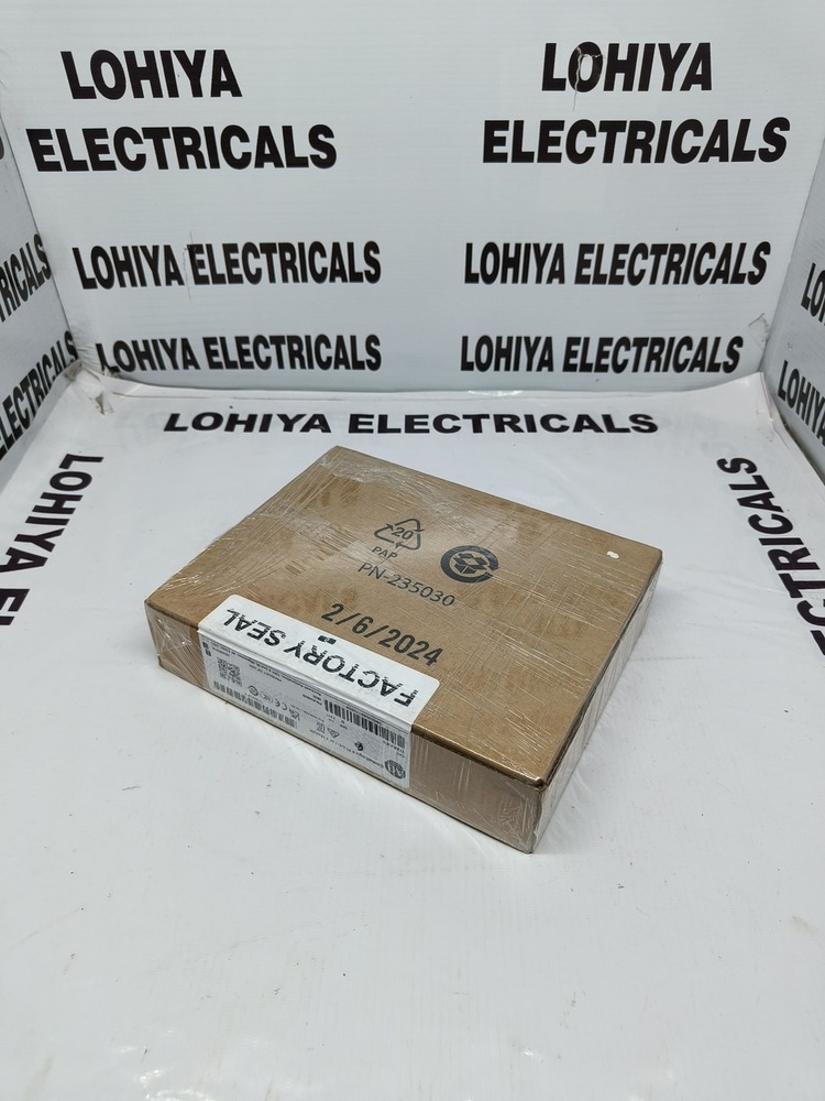 ALLEN BRADLY 1756-OF8 ANALOG OUTPUT MODULE