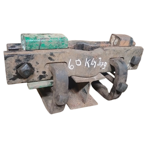 60 KG Joggled Fish Plate With Clamp