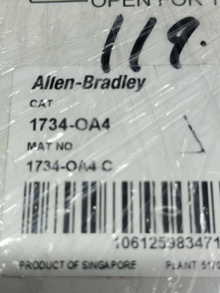 ALLEN BRADLY 1734-OA4 DIGITAL OUTPUT MODULE