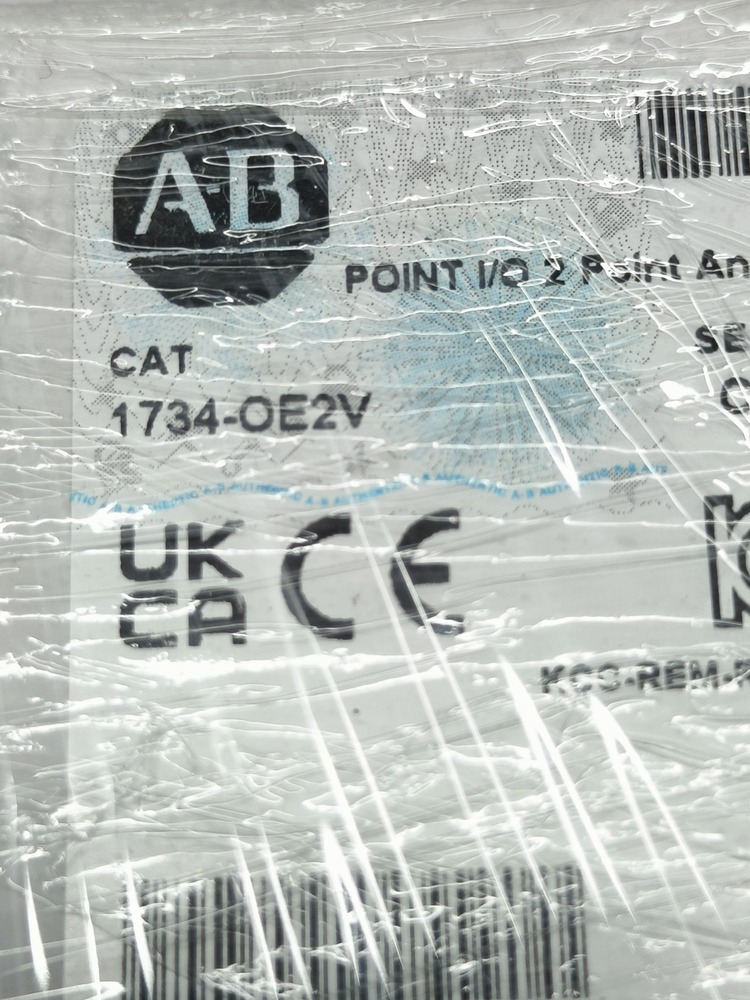 ALLEN BRADLY 1734-OE2V ANALOG OUTPUT MODULE.