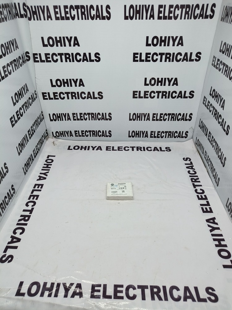 ALLEN BRADLY 1734-OE2V ANALOG OUTPUT MODULE.