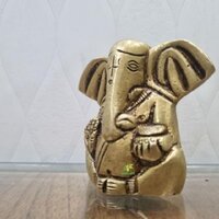 Aakrati  Brass Handcrafted Mini Ganesh Statue for Car Dashboard|God Ganesh Murti |Ganpati Idol ( Yellow)