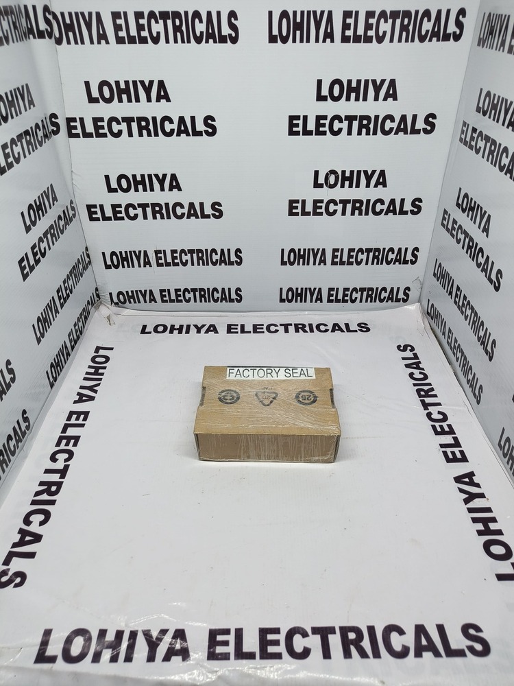 ALLEN BRADLY 5069-OF8 ANALOG OUTPUT MODULE