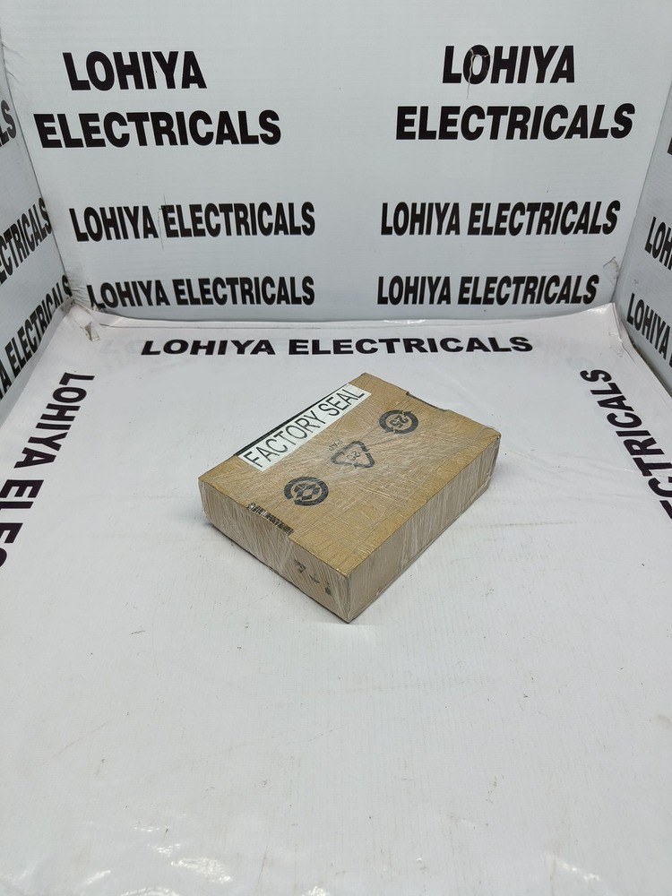 ALLEN BRADLY 5069-OF8 ANALOG OUTPUT MODULE