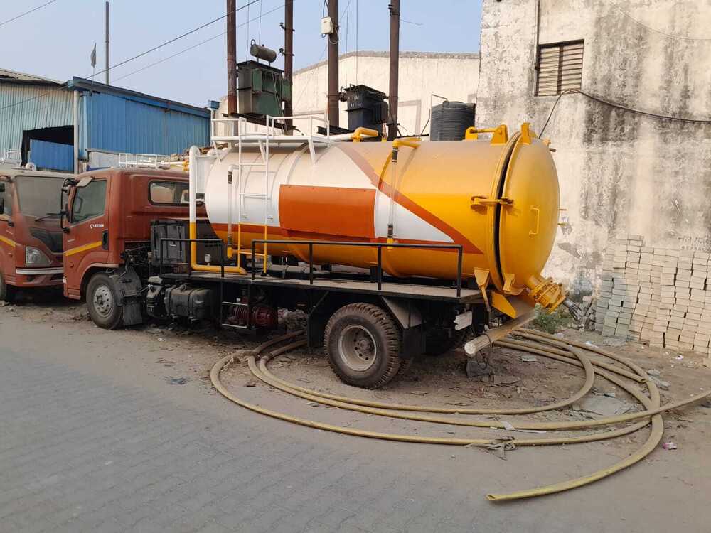 Sewer Suction Jetting Machines - Color: Any As Per Requirement