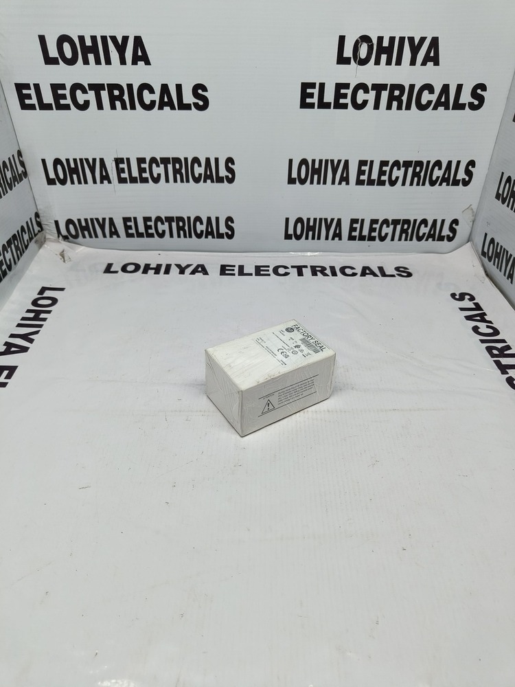 ALLEN BRADLY 1794-OE12 ANALOG OUTPUT MODULE