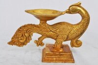 Decorative Brass metal peacock shape candle stand/oil lamp/Aarti Diya