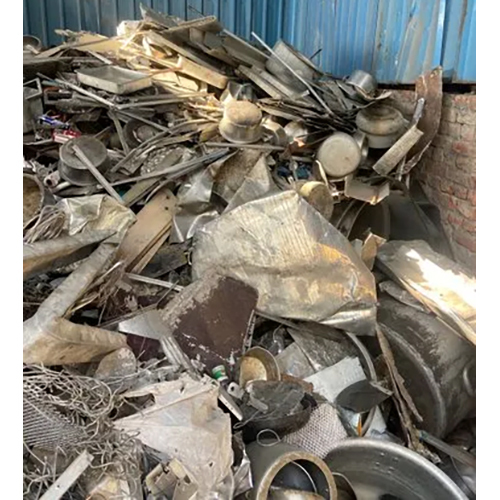 Silver Aluminium Scrap - Various Sizes & Thicknesses, Eco-Friendly Old Aluminium, Silver Color, Ideal for Automotive and Aerospace Industries