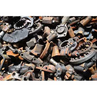 Industrial Iron Scrap - High Iron Content, Available in Various Thicknesses (mm) | Old Condition, Brown and Grey Color, Custom Weight (kg)