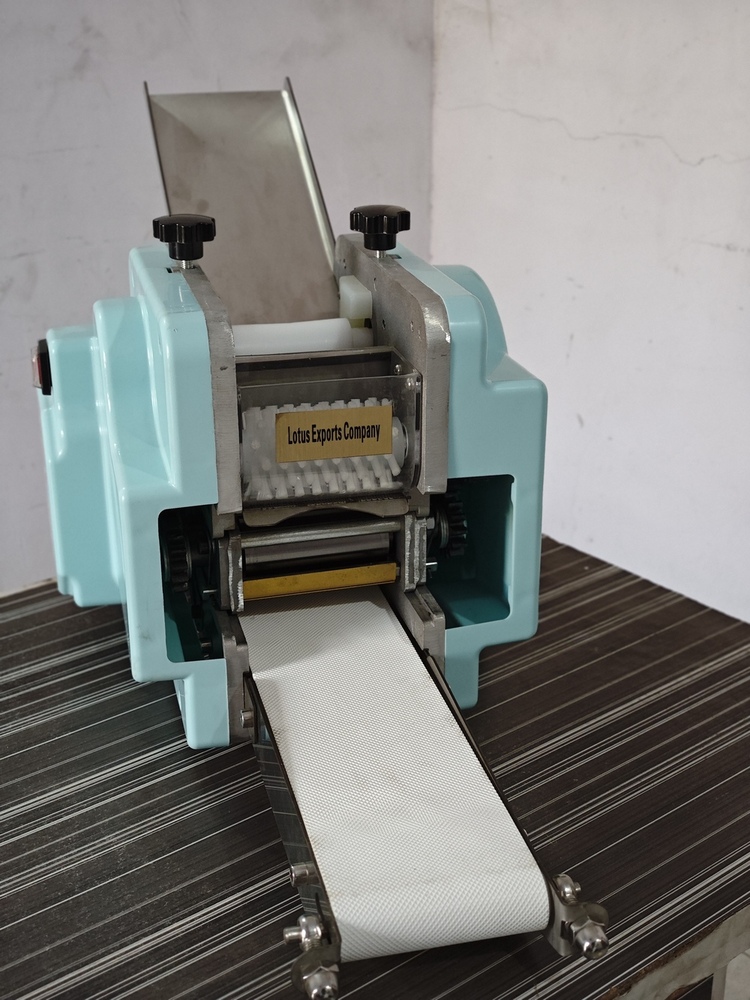 Momo Sheet Maker Machine - Capacity: 40 Pcs/Min