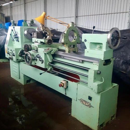 Sta Used Lathe Machine 1400520 Mm - Color: Green