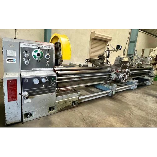 Used Mazak Heavy Duty Lathe Machine - Color: Grey