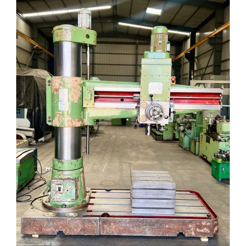 Used Radial Drill With Table Csepel Hungary Rf 501600 50 Mm - Radial Drilling Machine - Color: Silver And Green