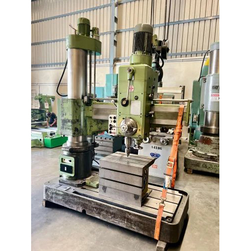 Wmw Br40 Used Radial Drilling Machine - Color: Silver And Green