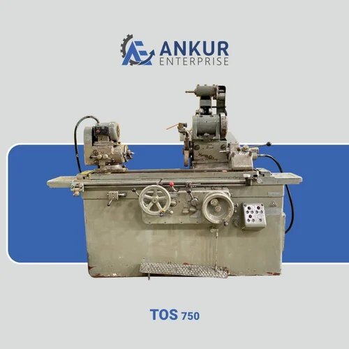 Used Cylindrical Grinder Idod Universal (Hydraulic) Make Tos (Czechoslovakia) - Color: Grey